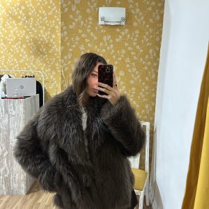 Abrigo pelo chocolate