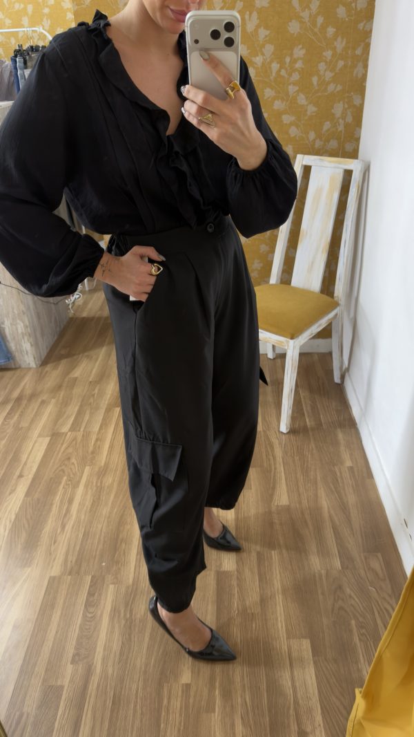 Pantalón cargo negro