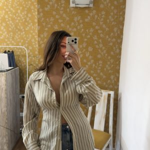 Camisa ajustada lazada