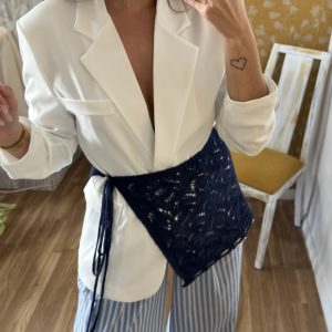 Pañuelo croché azul