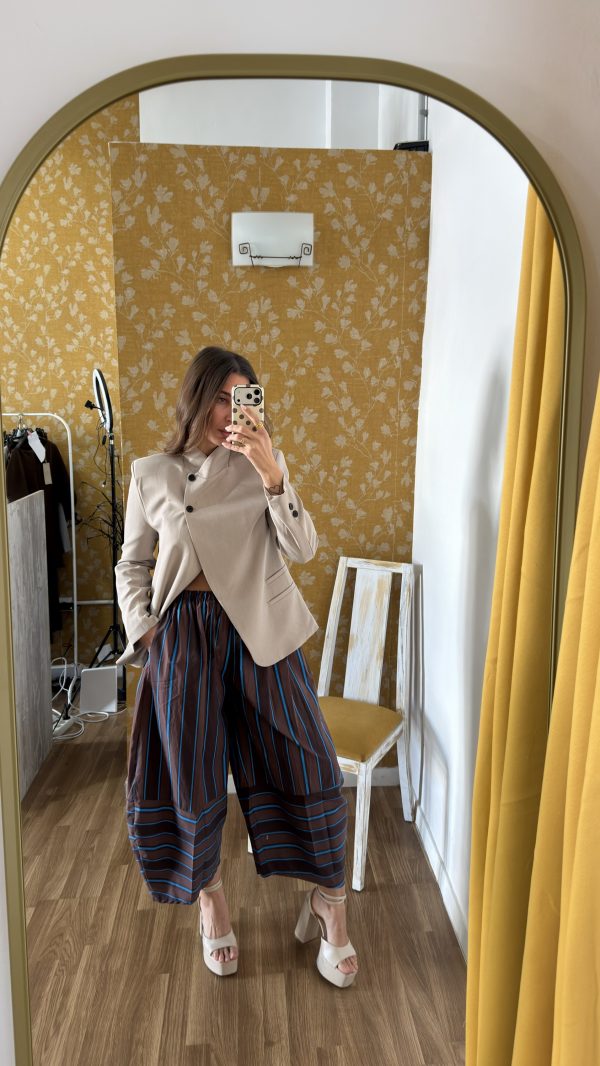 Blazer cruzada taupe