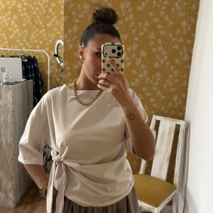 Camiseta básica lazada crudo