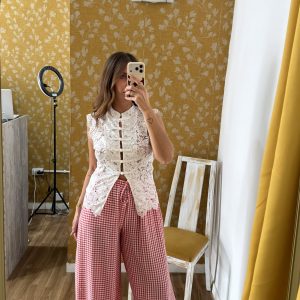 Top encaje Asia