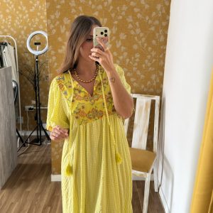 Vestido bordado Vichy