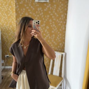 Chaleco sin mangas oversize chocolate