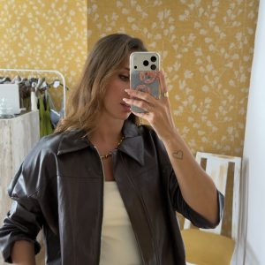 Chaqueta polipiel vino